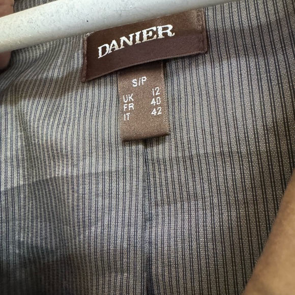 Small brown leather jacket - Picture 5 of 5